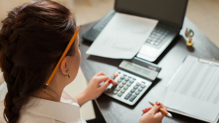 An image of a small business bookkeeper in Markham Ontario