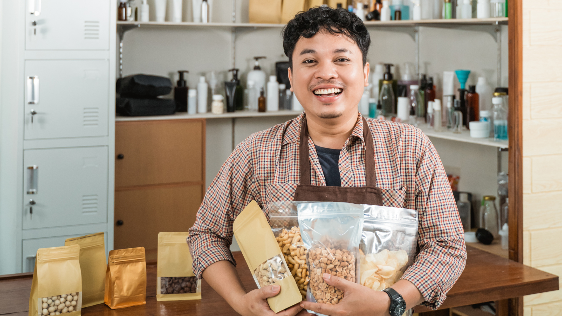 An image of a small business owner in Markham who is in the process of selling his small business to an investor.